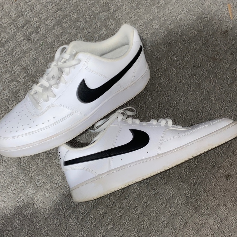 Nike Court Vison